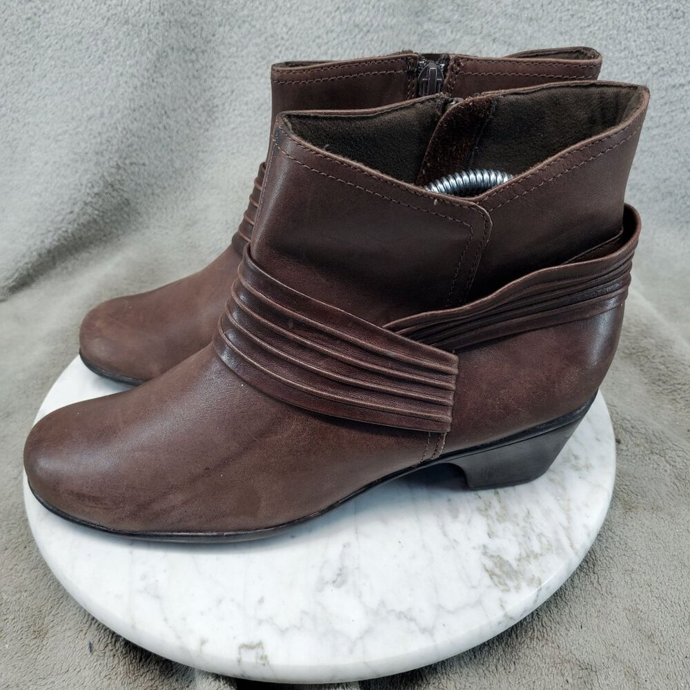Clarks Shoes Womens Size 8.5 Brown Leather Bendables Ankle Boots